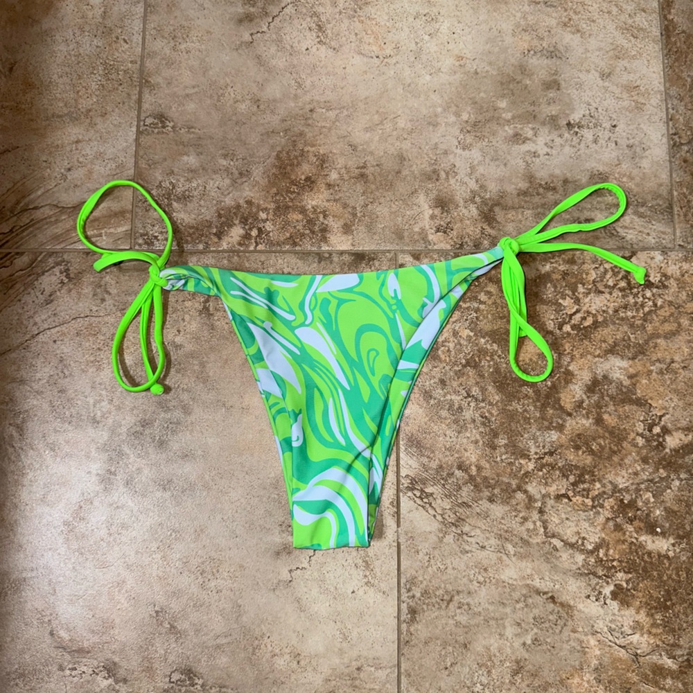 SHEIN Green Swirl Bikini bottoms